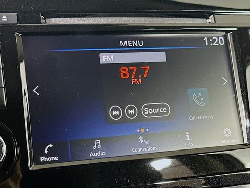 Used 2022 Nissan Rogue Sport SV image 21