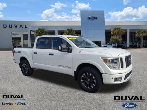 Used 2018 Nissan Titan PRO-4X image 1