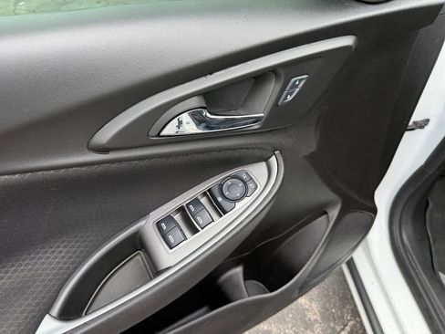 Used 2024 Chevrolet Malibu RS FWD image 21