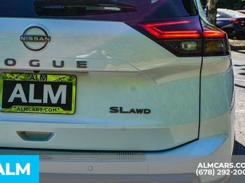 Used 2024 Nissan Rogue SL w/ SL Premium Package AWD/4WD image 13