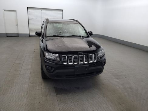 Used 2016 Jeep Compass Latitude AWD/4WD image 14