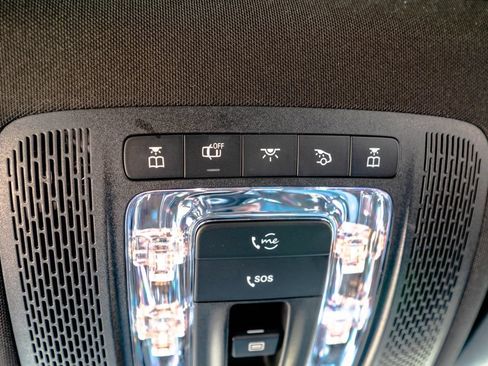 Used 2026 Mercedes-Benz GLB 250 4MATIC image 32