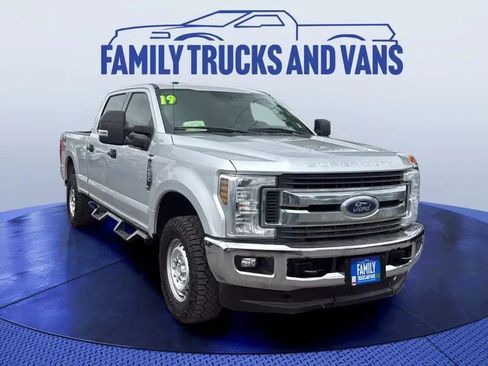 Used 2019 Ford F250 XLT w/ XLT Value Package AWD/4WD image 7