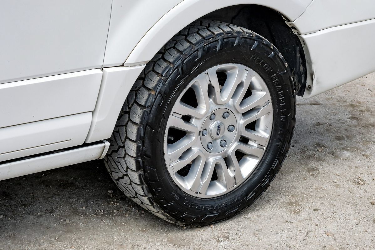 Used 2014 Ford Expedition EL Limited w/ Equipment Group 301A AWD/4WD image 62