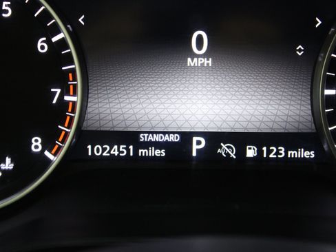 Used 2024 Nissan Pathfinder S FWD image 39