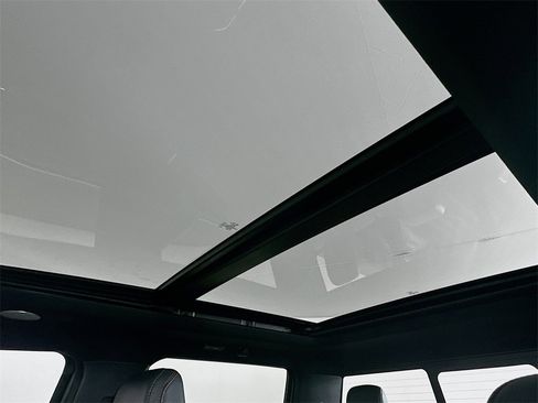 Used 2024 Ford F350 Platinum image 21