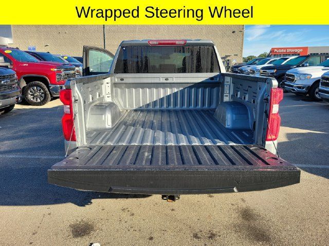 Used 2025 Chevrolet Silverado 1500 RST AWD/4WD image 28