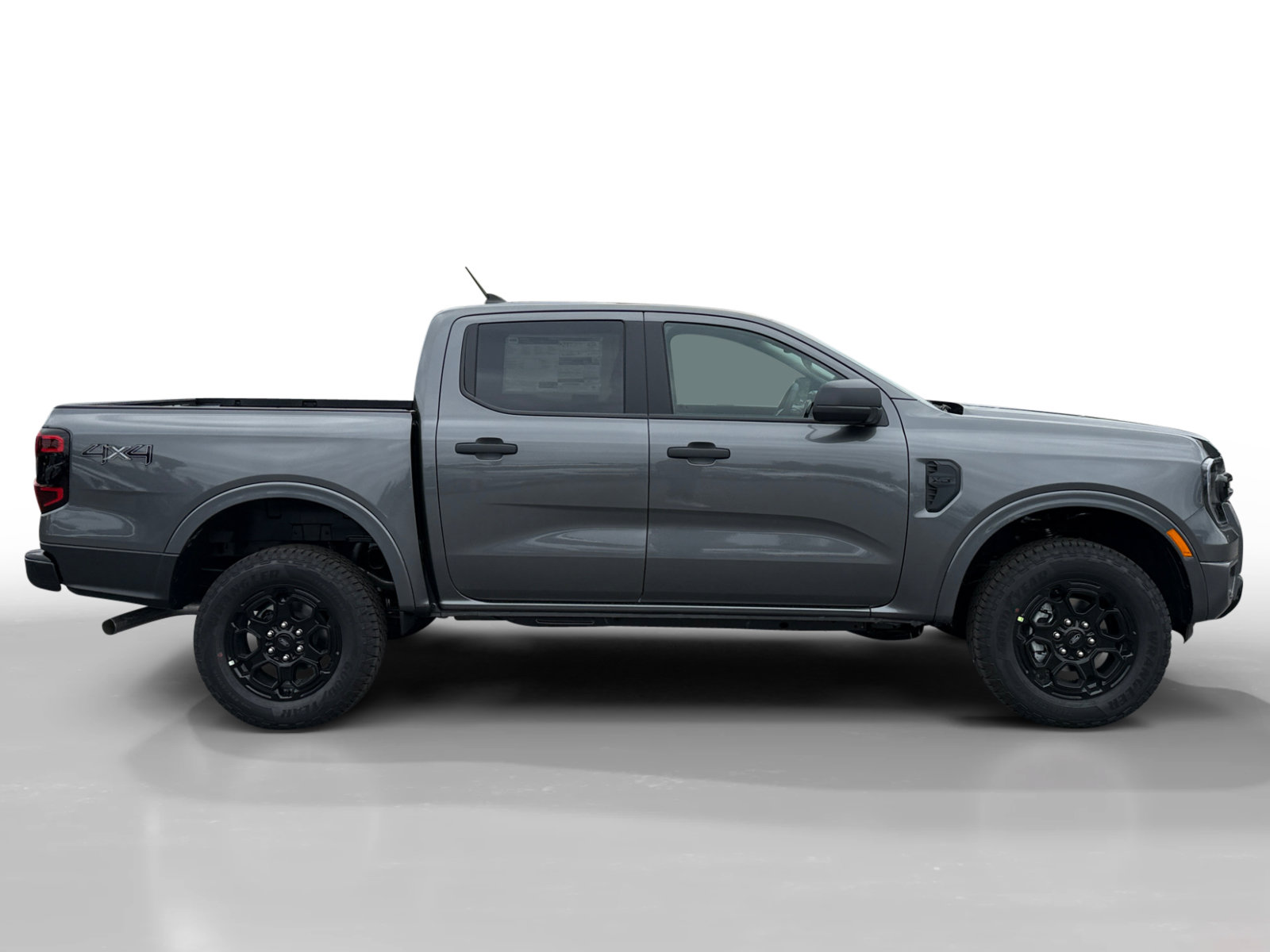 New 2026 Ford Ranger XLT w/ Black Appearance Package AWD/4WD image 6