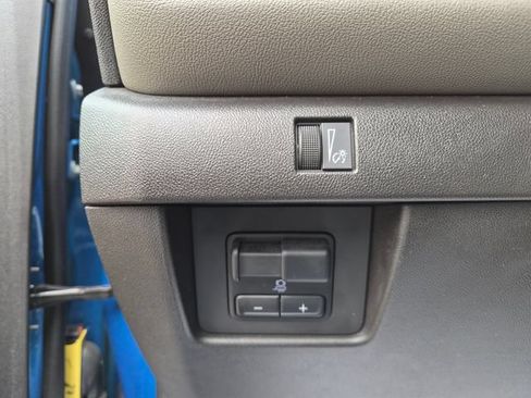 Used 2023 Chevrolet Colorado ZR2 w/ ZR2 Convenience Package III AWD/4WD image 18