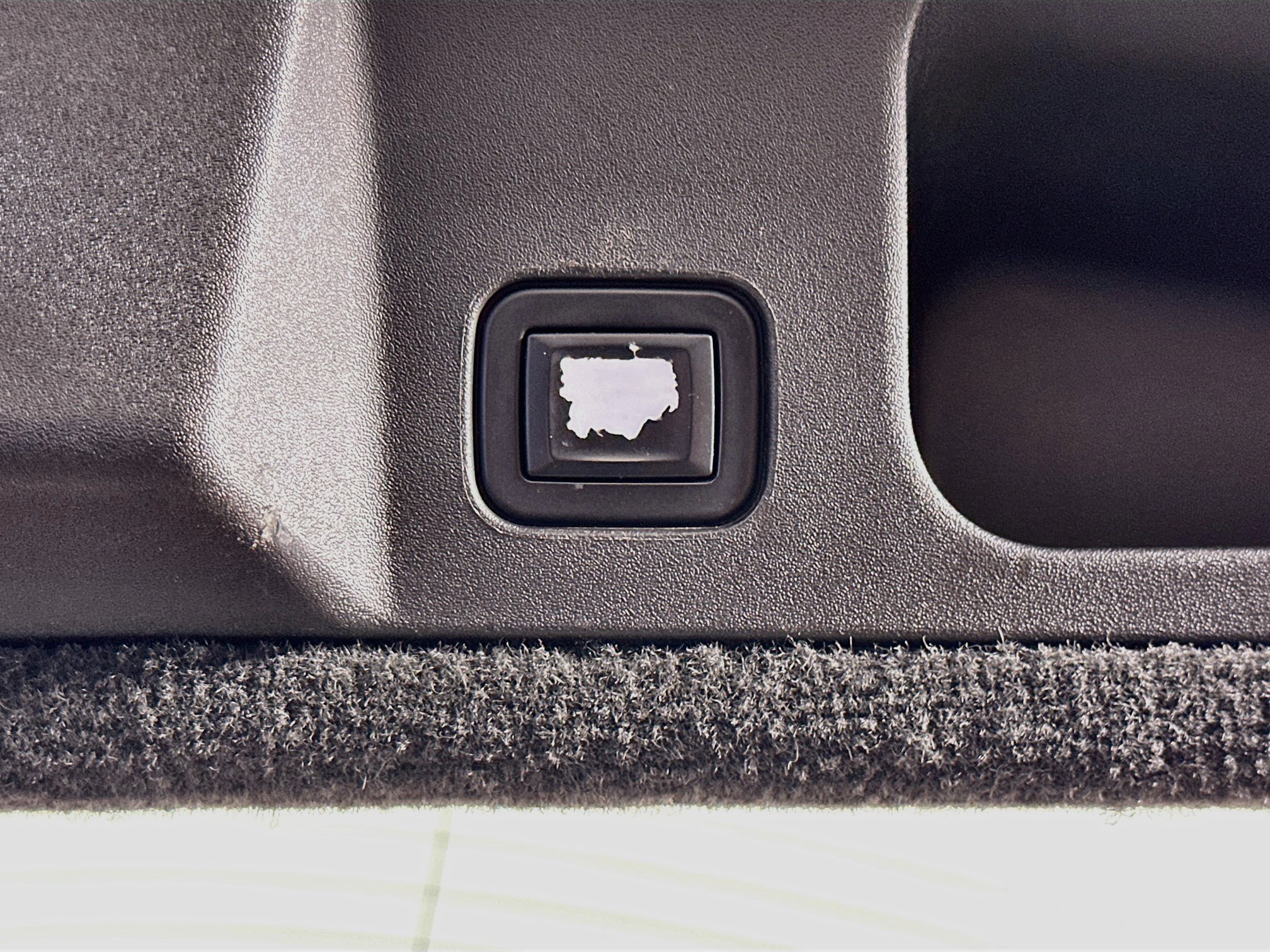 Used 2010 Cadillac CTS Wagon RWD image 26