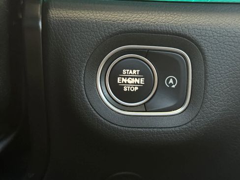 Used 2021 Mercedes-Benz GLE 350 4MATIC image 25