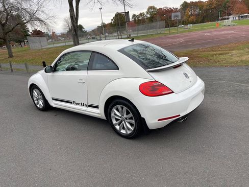Used 2013 Volkswagen Beetle TDI image 6