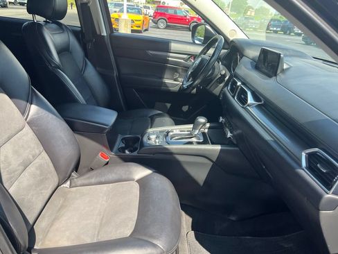 Used 2020 MAZDA CX-5 Touring FWD image 9