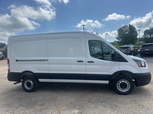 New 2025 Ford Transit 250 148 Medium Roof w/ Load Area Protection Package image 4