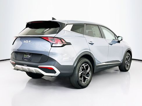 Used 2025 Kia Sportage LX image 9