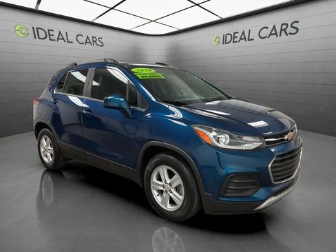 Used 2020 Chevrolet Trax LT FWD image 3