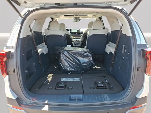 Used 2025 Kia Carnival SX Prestige FWD image 26