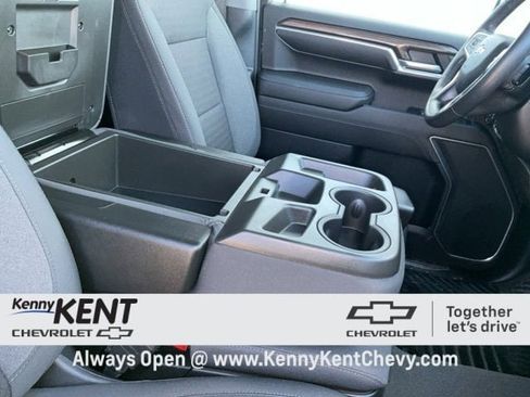 Used 2022 Chevrolet Silverado 1500 LT image 17