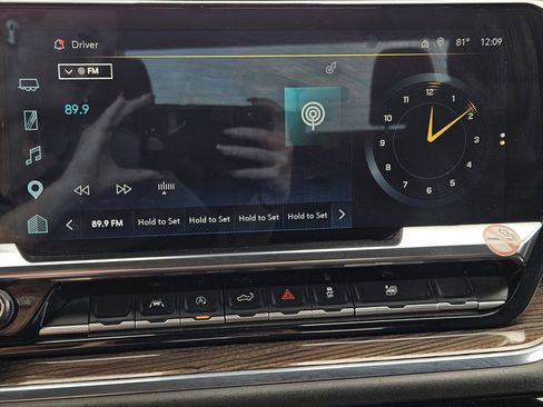 Used 2025 Chevrolet Silverado 1500 LT image 13