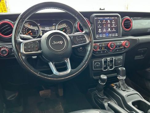 Used 2020 Jeep Wrangler Unlimited Sahara image 15