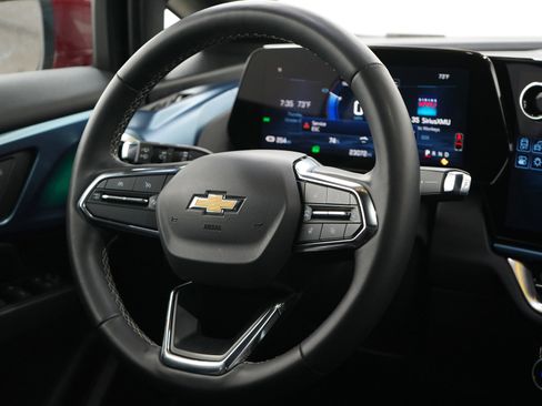 Used 2024 Chevrolet Equinox EV LT image 14