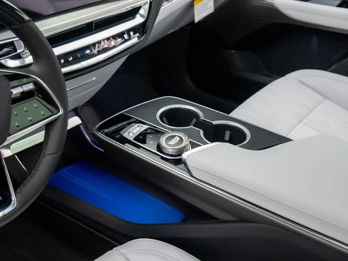 New 2026 Cadillac Lyriq Luxury image 13