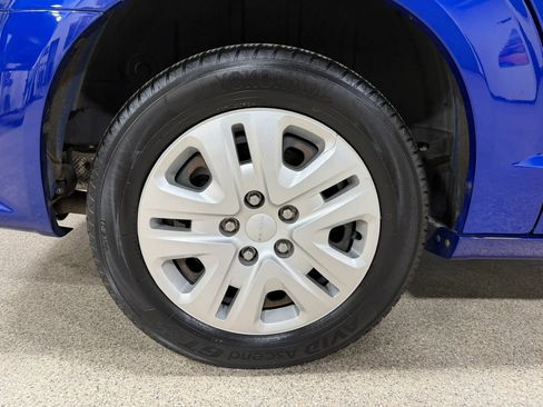 Used 2019 Dodge Grand Caravan SE FWD image 49