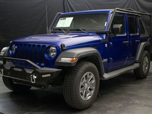 Used 2018 Jeep Wrangler Unlimited Sport image 6