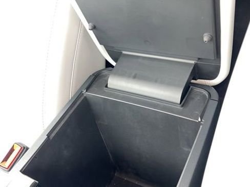 Used 2025 Ford Explorer Platinum w/ Ultimate Package image 26