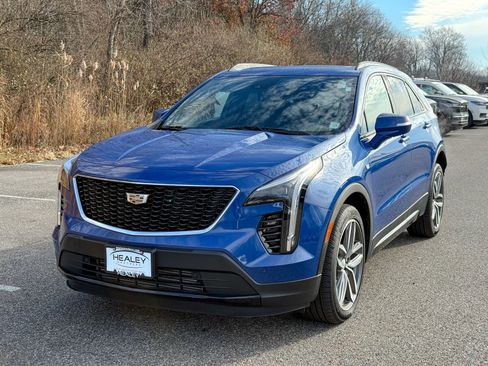 Used 2023 Cadillac XT4 Sport w/ Cold Weather Package image 3