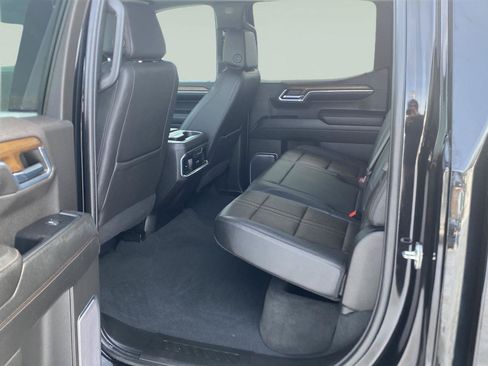 Used 2023 Chevrolet Silverado 1500 High Country w/ High Country Premium Package AWD/4WD image 14