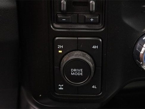 Certified 2024 Ford F250 Lariat w/ Lariat Ultimate Package image 19