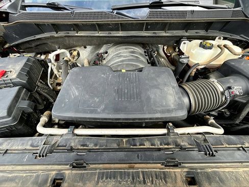 Used 2019 Chevrolet Silverado 1500 High Country image 9