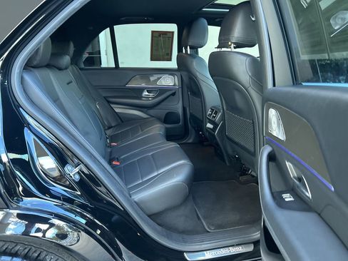 Used 2021 Mercedes-Benz GLE 450 4MATIC image 28