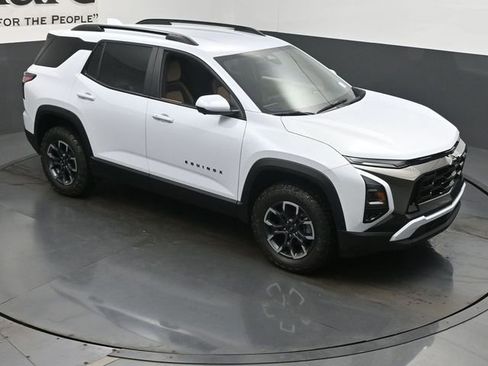 New 2026 Chevrolet Equinox ACTIV w/ Safety and Technology Package image 26