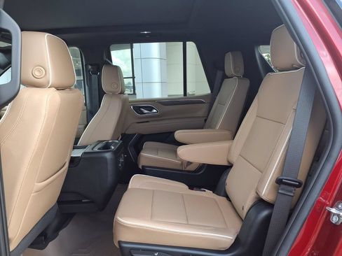 Certified 2024 Chevrolet Tahoe Premier w/ Premium Package AWD/4WD image 17