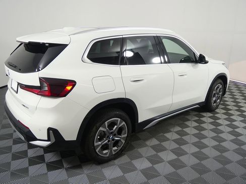 Used 2025 BMW X1 xDrive28i w/ Convenience Package image 3