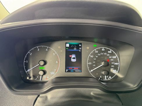 Used 2025 Toyota Corolla LE FWD image 14