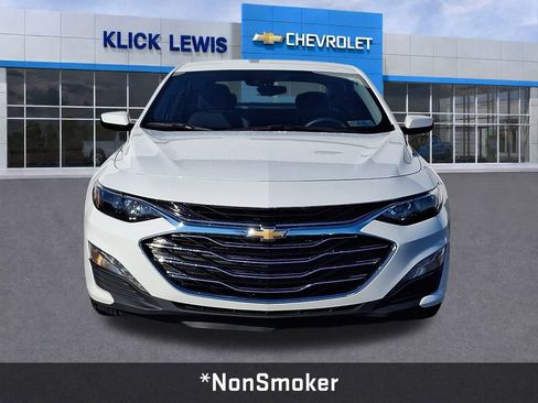 Used 2024 Chevrolet Malibu LT image 2