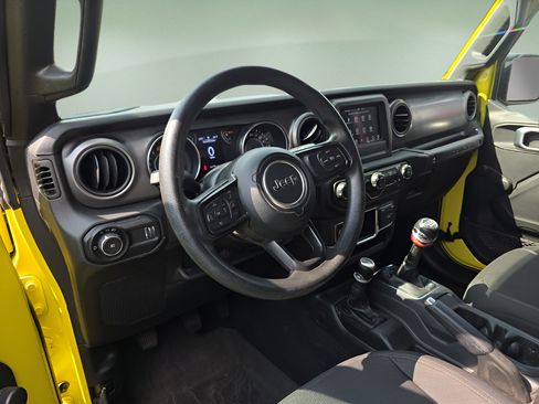 Used 2023 Jeep Wrangler Sport AWD/4WD image 30