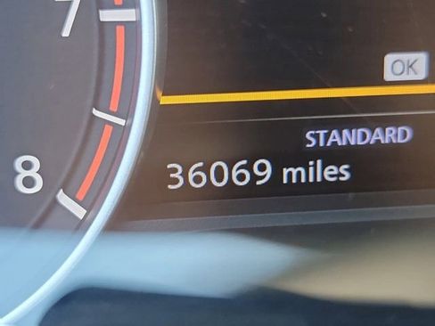 Certified 2025 Nissan Rogue SV FWD image 30