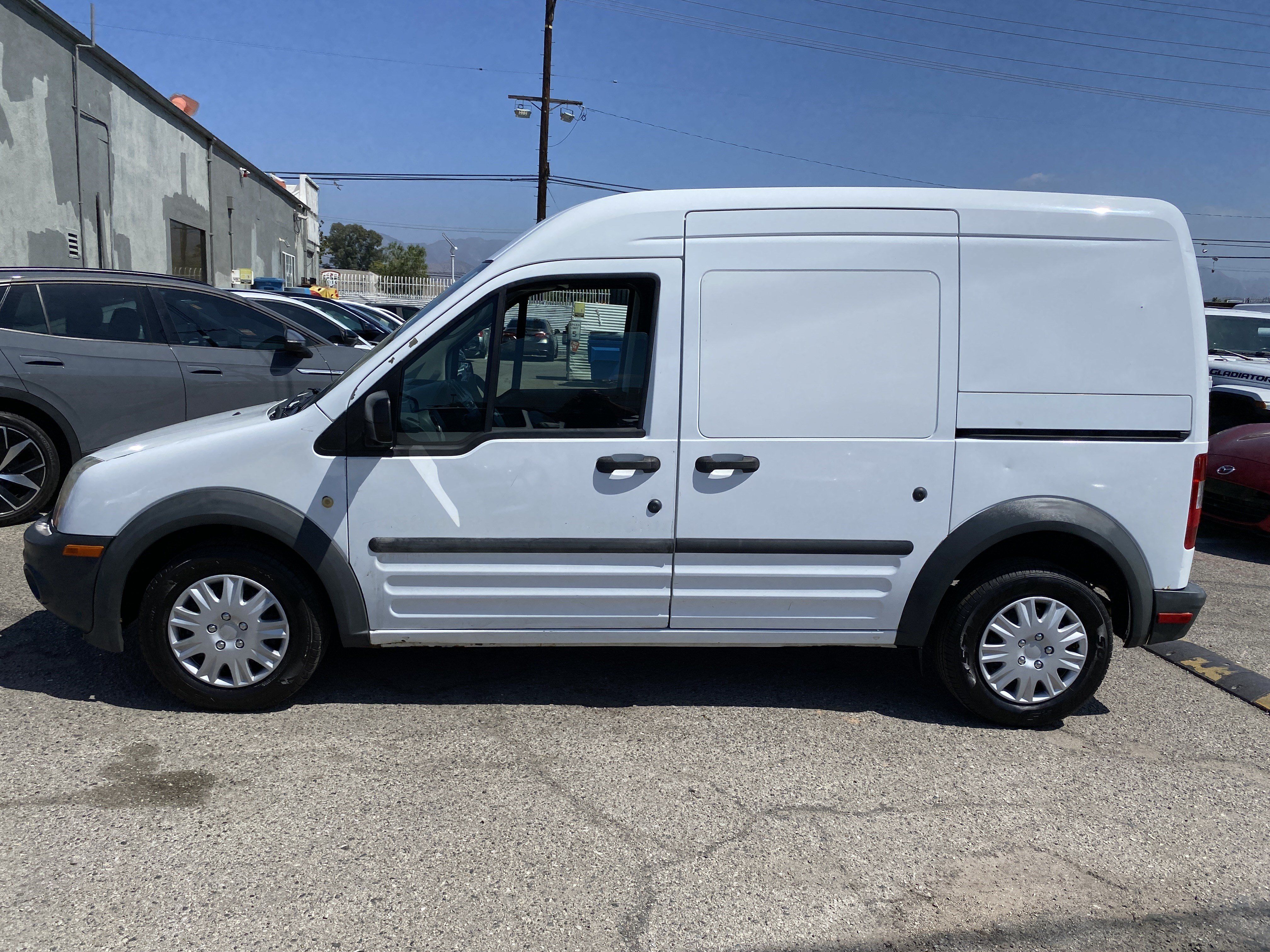 Used 2013 Ford Transit Connect XL FWD image 9