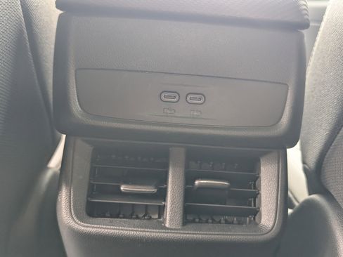 Used 2025 Chevrolet Equinox LT w/ Safety and Technology Package FWD image 15