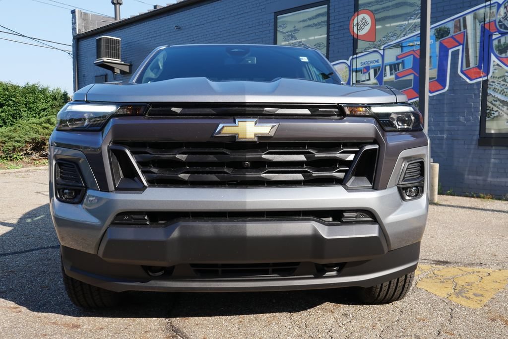 New 2026 Chevrolet Colorado LT w/ LT Convenience Package AWD/4WD image 2