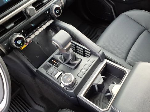 New 2025 Toyota 4Runner Limited image 16