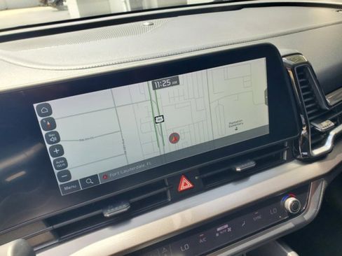 Used 2024 Kia Sportage EX image 22