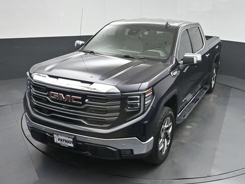 Used 2022 GMC Sierra 1500 SLT AWD/4WD image 42