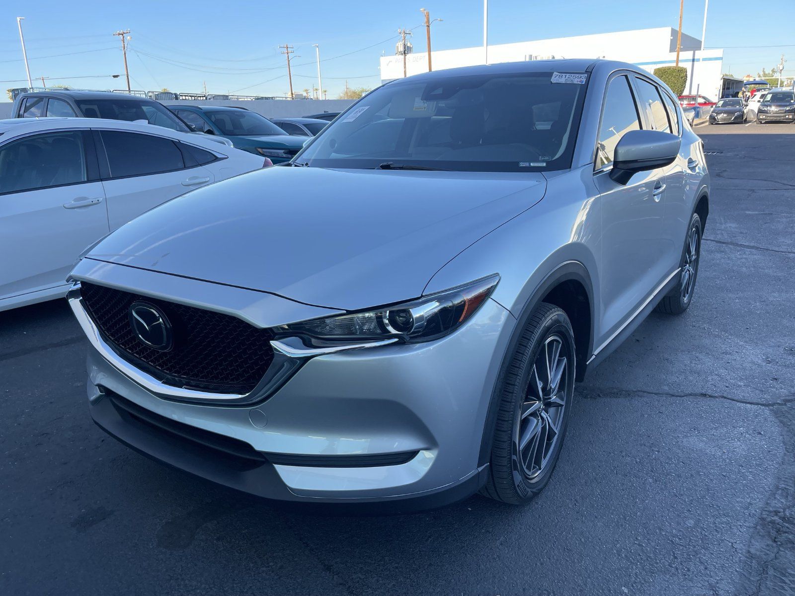 Used 2018 MAZDA CX-5 Touring w/ Preferred Equipment Package FWD image 2
