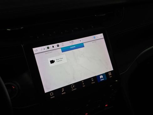 Used 2022 Jeep Grand Cherokee Limited image 25