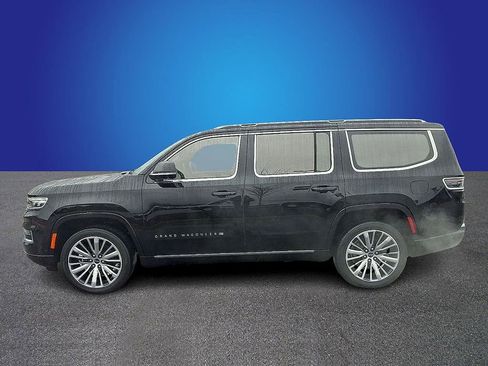 Used 2022 Jeep Grand Wagoneer Series III w/ Rear Seat Video Group 1 image 7